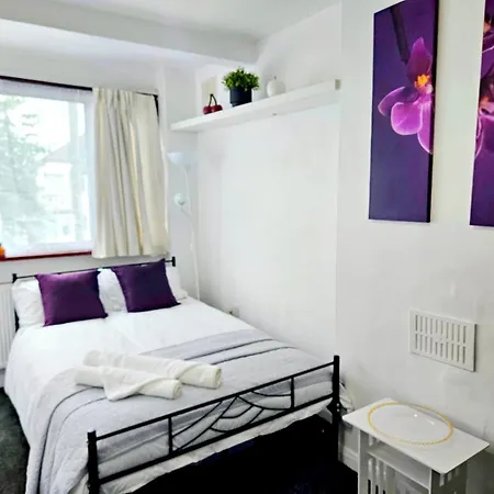 Cosy Room Stay 4 Sutton  Exterior photo